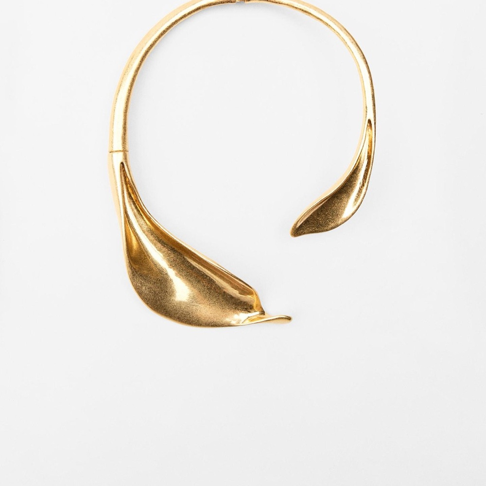 Zara 2024 leaf necklace